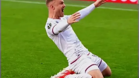 “揭秘：骑士队拒绝鹈鹕以英格拉姆交易艾伦的内幕详情”